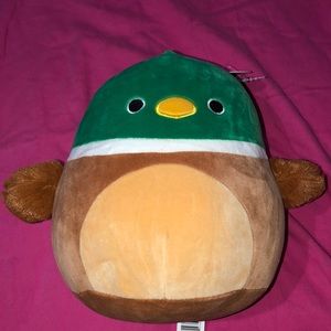 8” Avery the Squishmallow